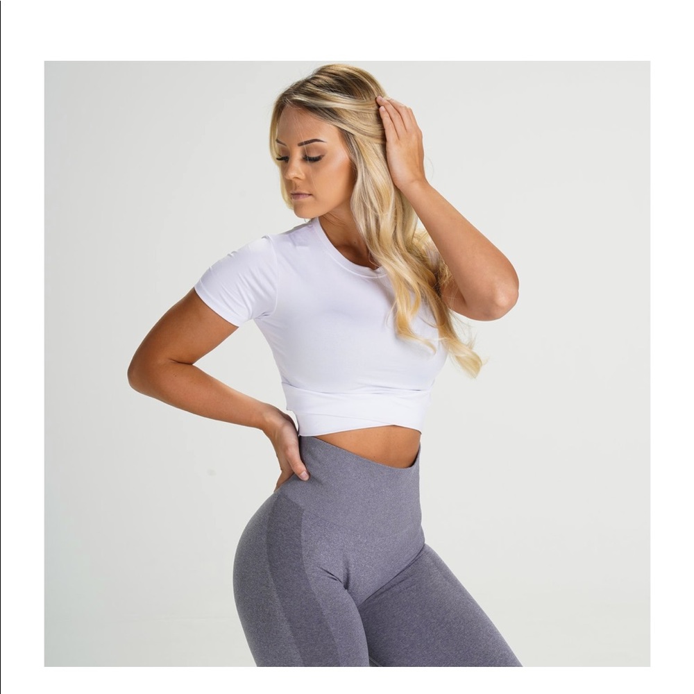 Nvgtn Crossbody Tee
